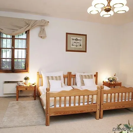 Otel Noma Zameczek Mysliwski Promnice