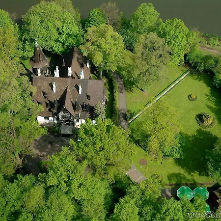 Hotel Noma Zameczek Mysliwski Promnice 4*