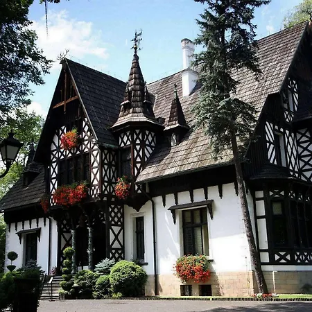Noma Zameczek Mysliwski Promnice 4* Kobior
