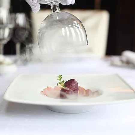 Hotel Noma Zameczek Mysliwski Promnice 4*