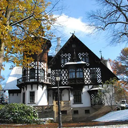 Hotel Noma Zameczek Mysliwski Promnice
