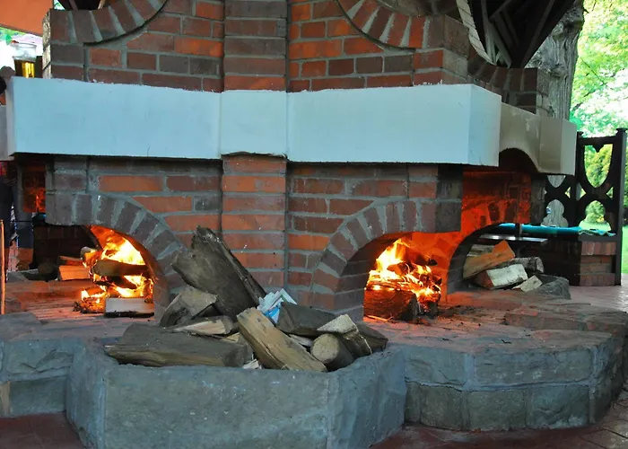 Noma Zameczek Mysliwski Promnice Kobior